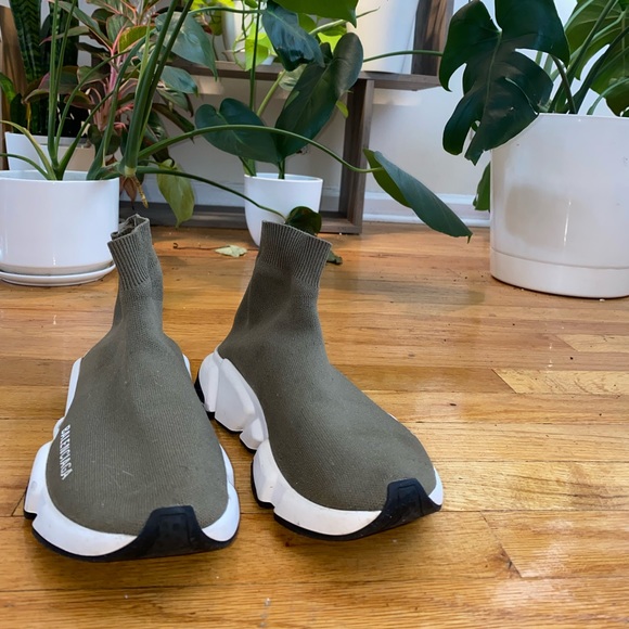 Balenciaga Olive Green Speed Knit Sneakers EU 36 - Picture 2 of 4